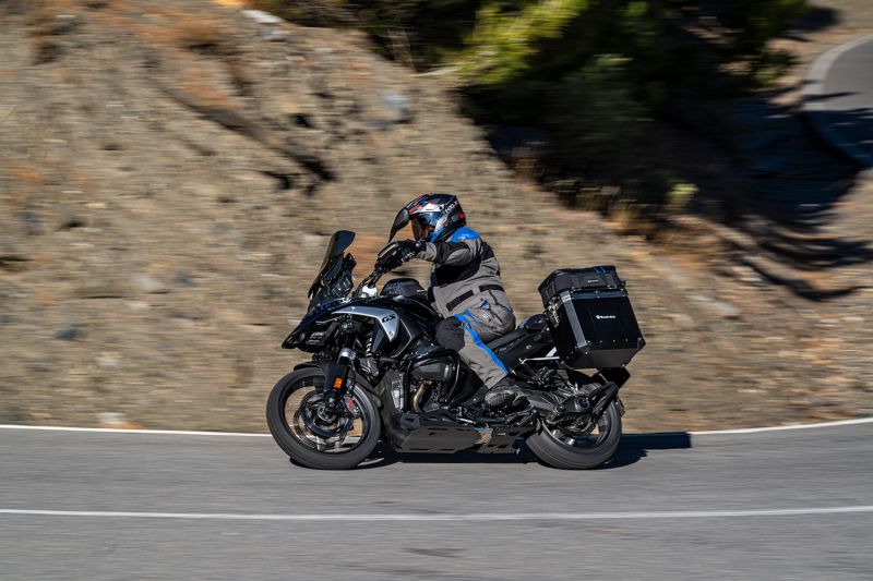 Wunderlich uniRack case carrier for the R 1300 GS - stainless steel image 10