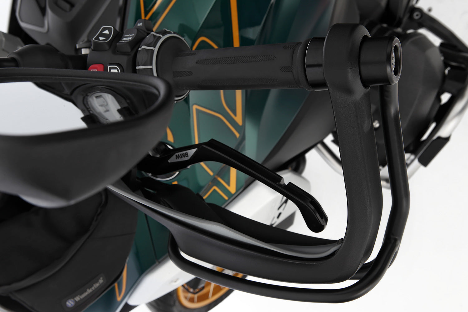 Wunderlich indicator and handlebar protection for the R 1300 GS and GS Adventure image 2