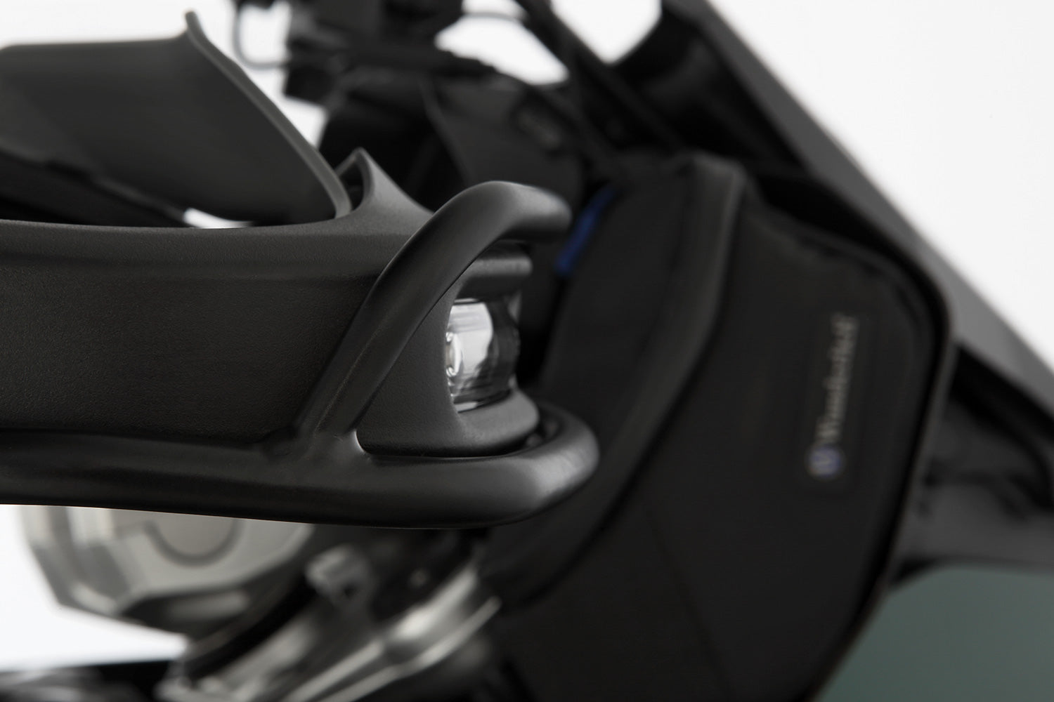 Wunderlich indicator and handlebar protection for the R 1300 GS and GS Adventure image 4
