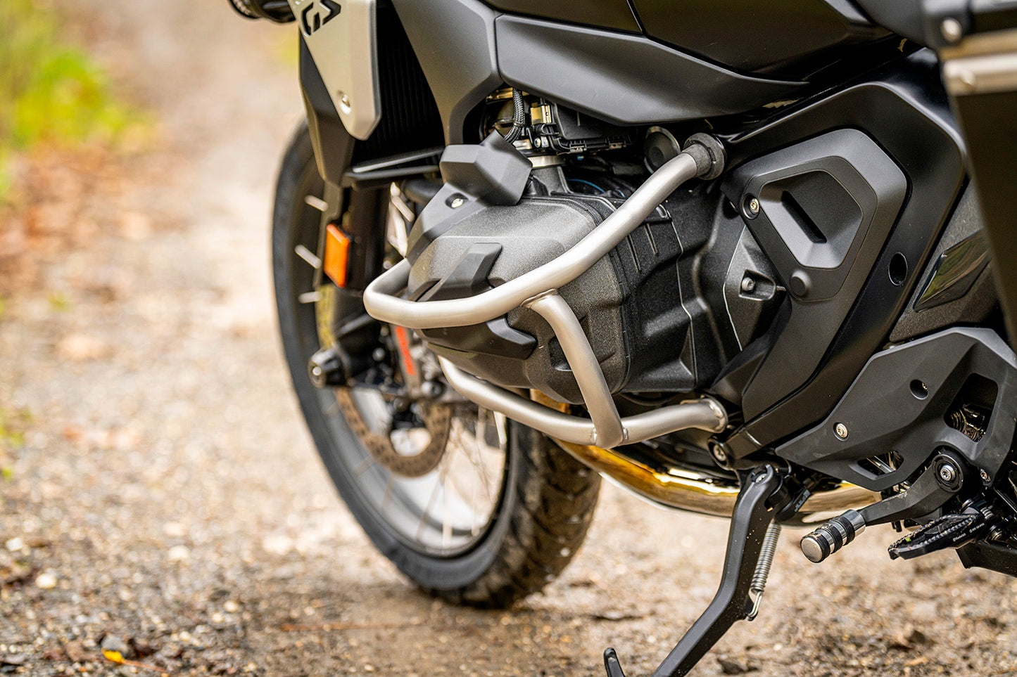 Wunderlich Engine Protection Bar ULTIMATE R 1300 - Black or Stainless Steel image 10