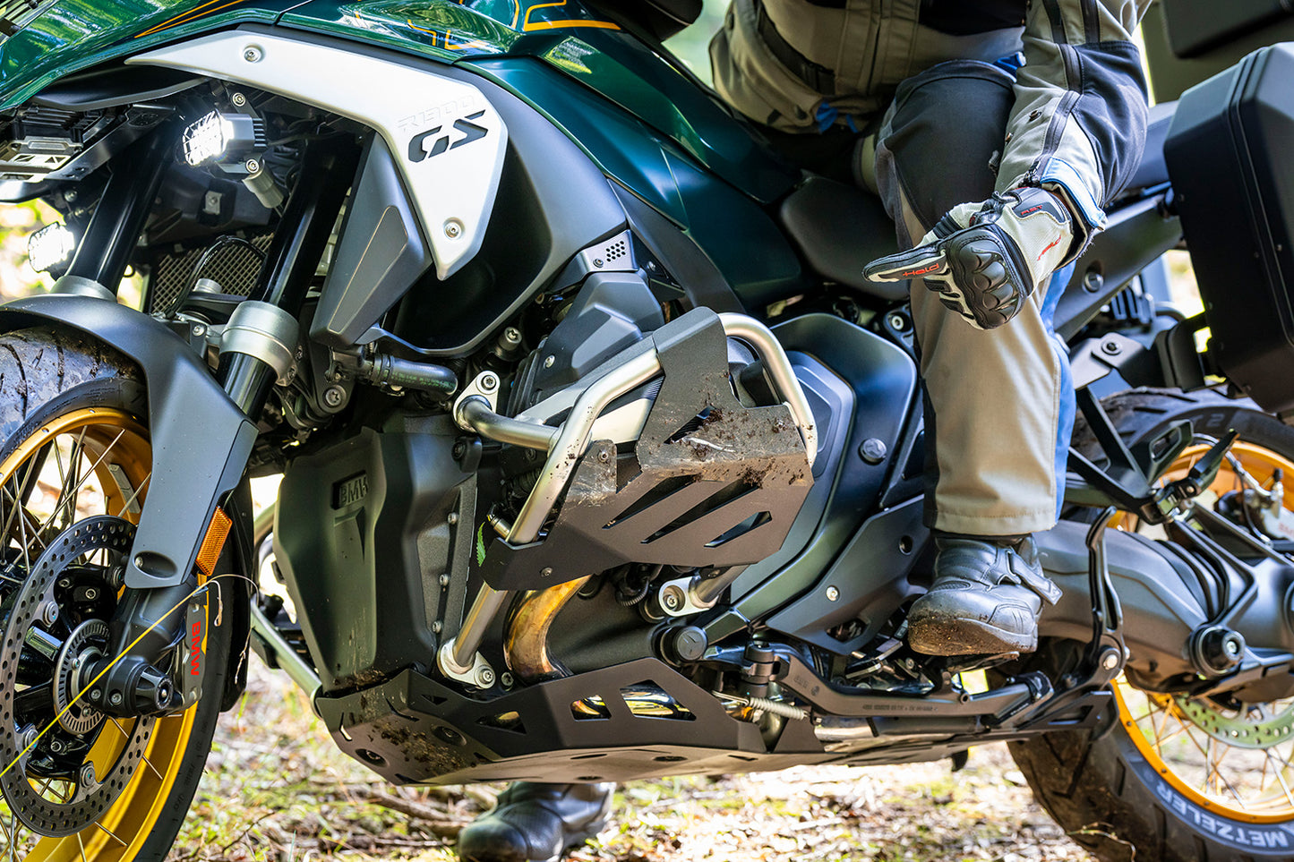 Wunderlich cylinder head protection for original engine protection bar R1300GSA image 9