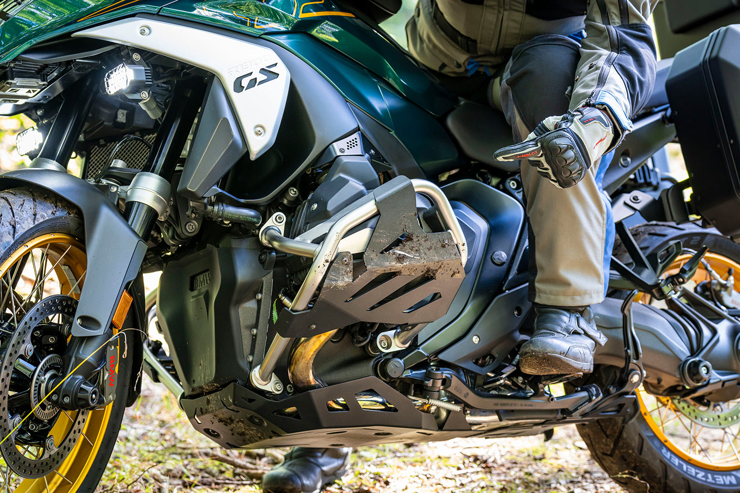 Wunderlich cylinder head protection for original engine protection bar R1300GSA image 9