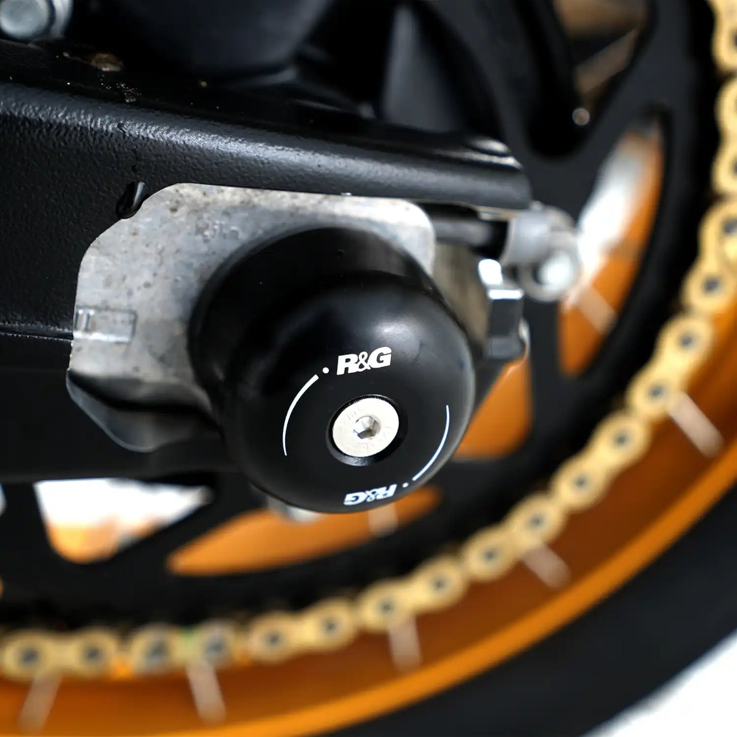 R&G Swingarm Protectors for BMW F800GS 24-/F750GS/F850GS image 6