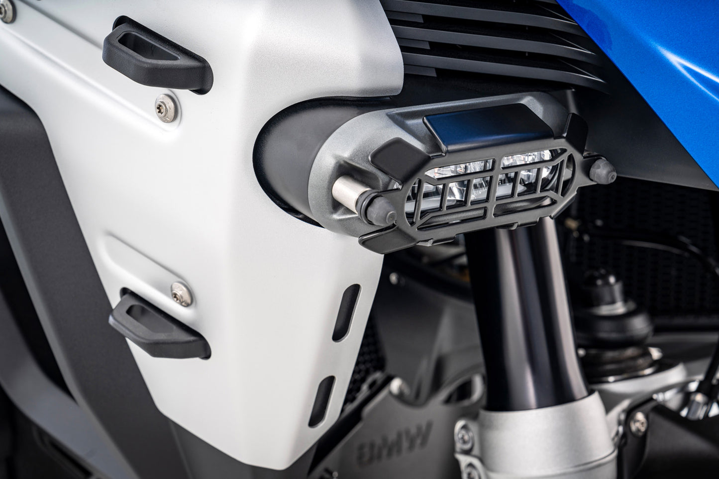 Wunderlich LED Auxiliary light protection grille R 1300 GS Adventure - Set image 1