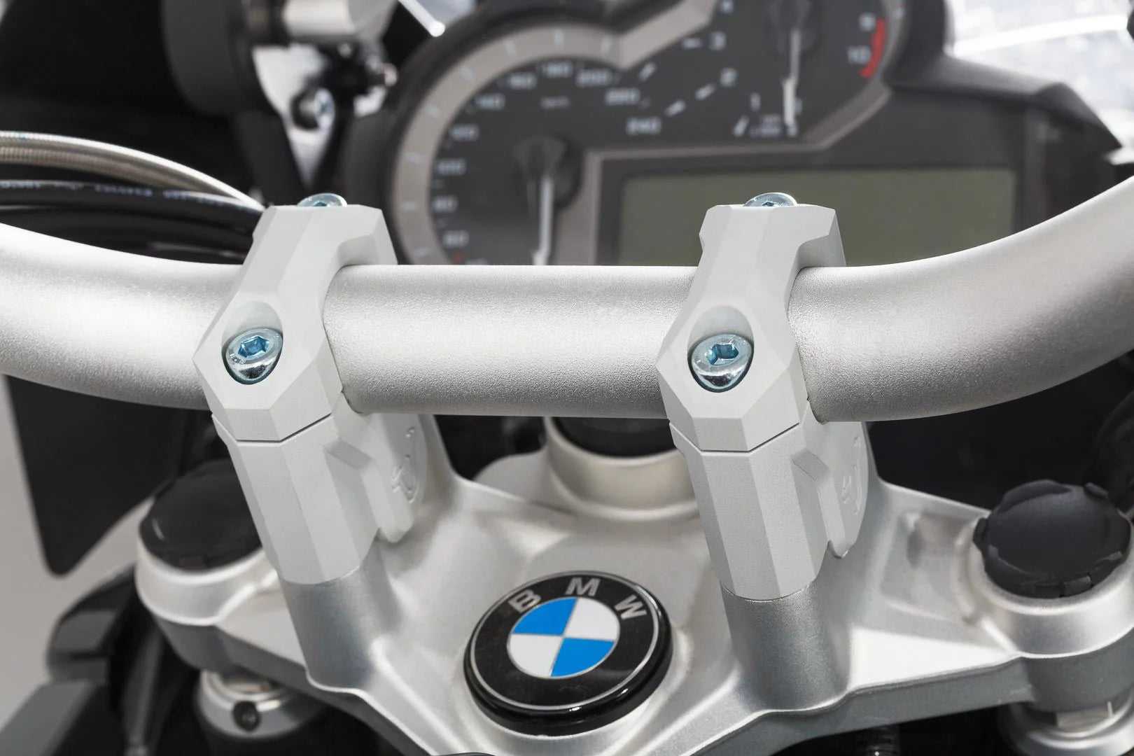 SW-MOTECH Bar riser H=40 mm BMW R1200GS LC  Adv - Silver image 1