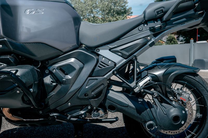 Ilmberger Front Triangle Cover for Rear Frame R 1300 GS Adventure image 8
