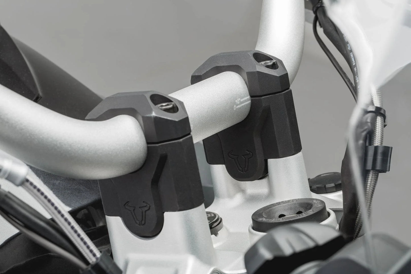 SW-MOTECH Bar riser H=40 mm R1200GS, R1250GS - Blk image 2
