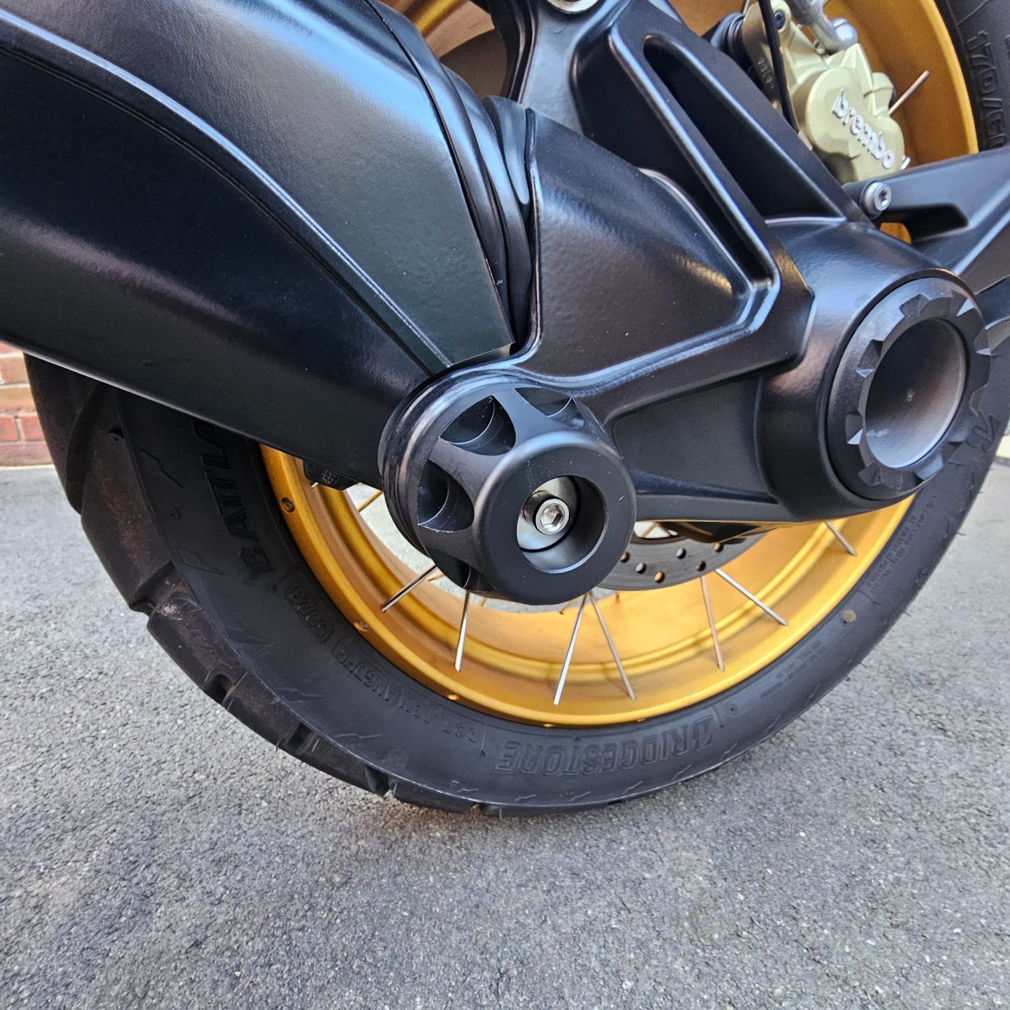 GS Paralever Slider image 1