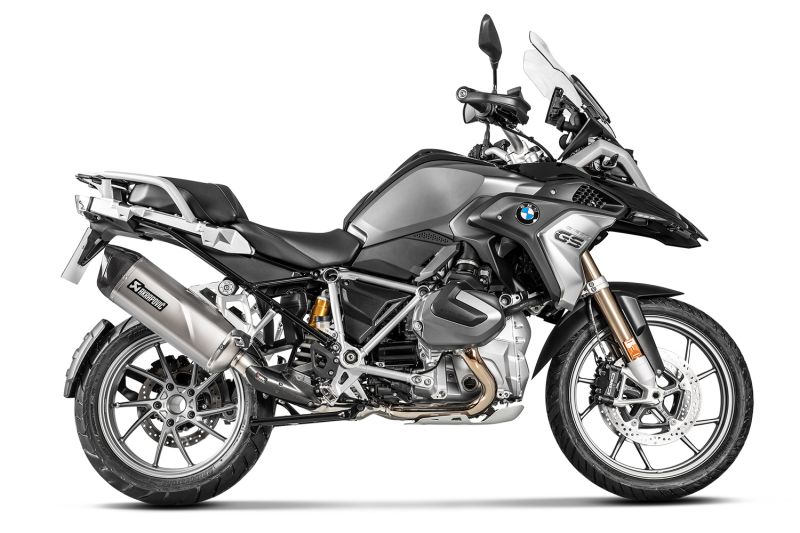 Akrapovič Slip-On Exhaust System R 1250 GS (Adv) Titanium image 3
